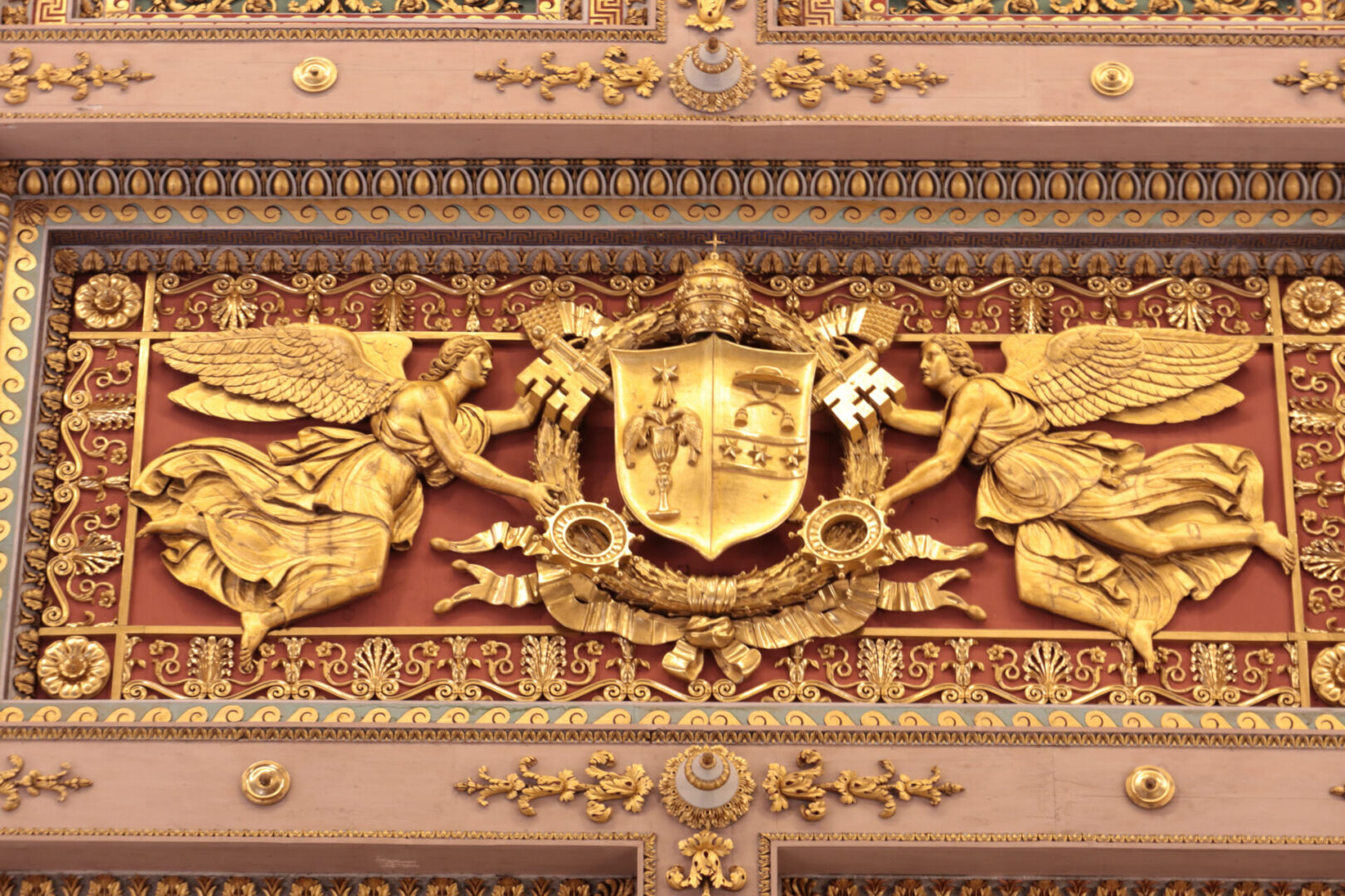 Papal Coat of Arms by  encaminados vamos courtesy of Cathopic